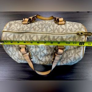 Michael Kors Purse Good Used Condition 13L x 9H x 7.5W.